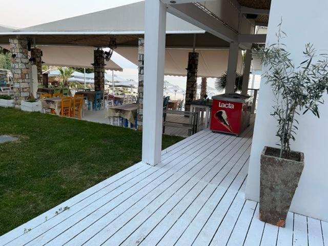 Porto Palio Beach Hotel PalaiónTsiflíkion エクステリア 写真