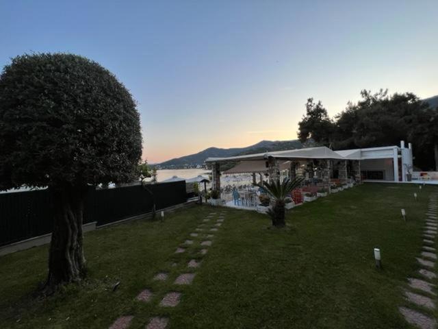 Porto Palio Beach Hotel PalaiónTsiflíkion エクステリア 写真