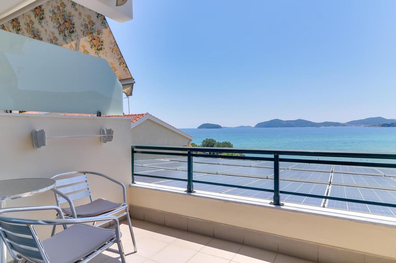 Porto Palio Beach Hotel PalaiónTsiflíkion エクステリア 写真